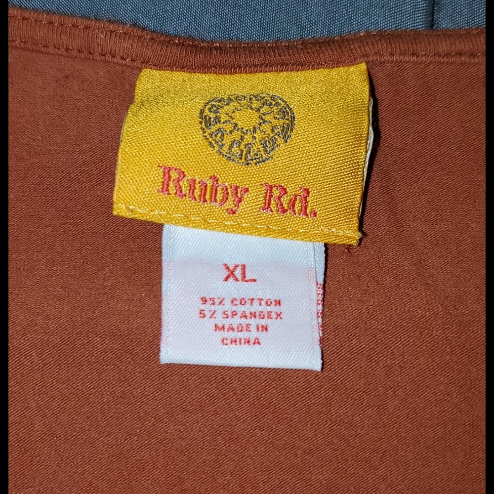 XL Ruby Rd. Beaded V-neck Collar - Picture 2 of 3
